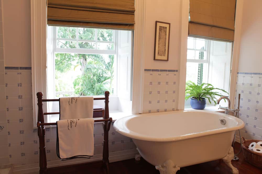 Photo of Bathroom in West Coast