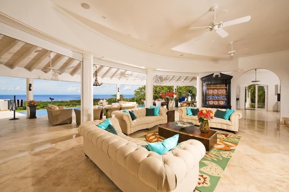 Photo of Livingroom in Lancaster