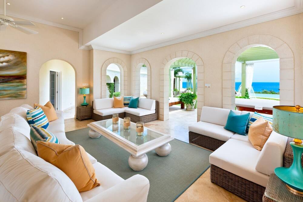 Photo of Livingroom in Weston