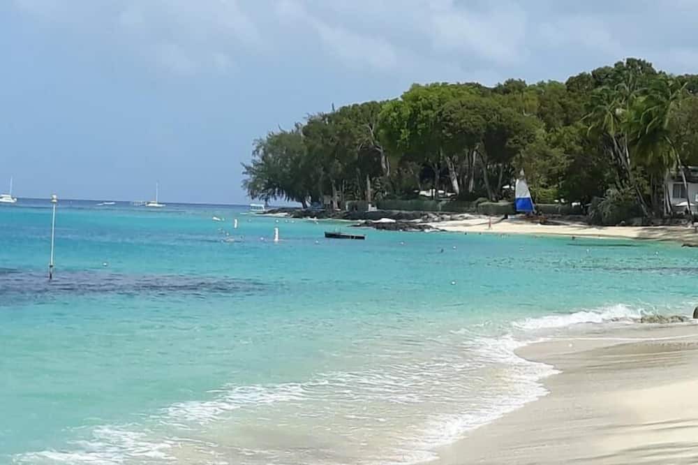 Photo of Outdoor in Weston