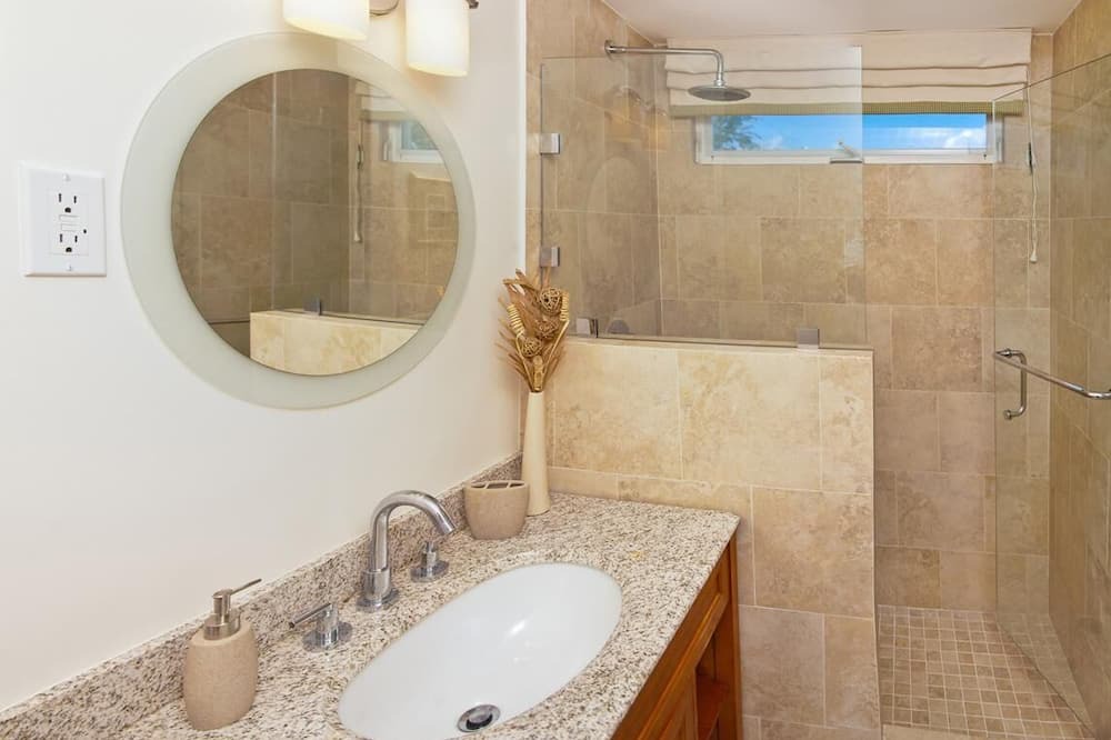Photo of Bathroom in Enterprise