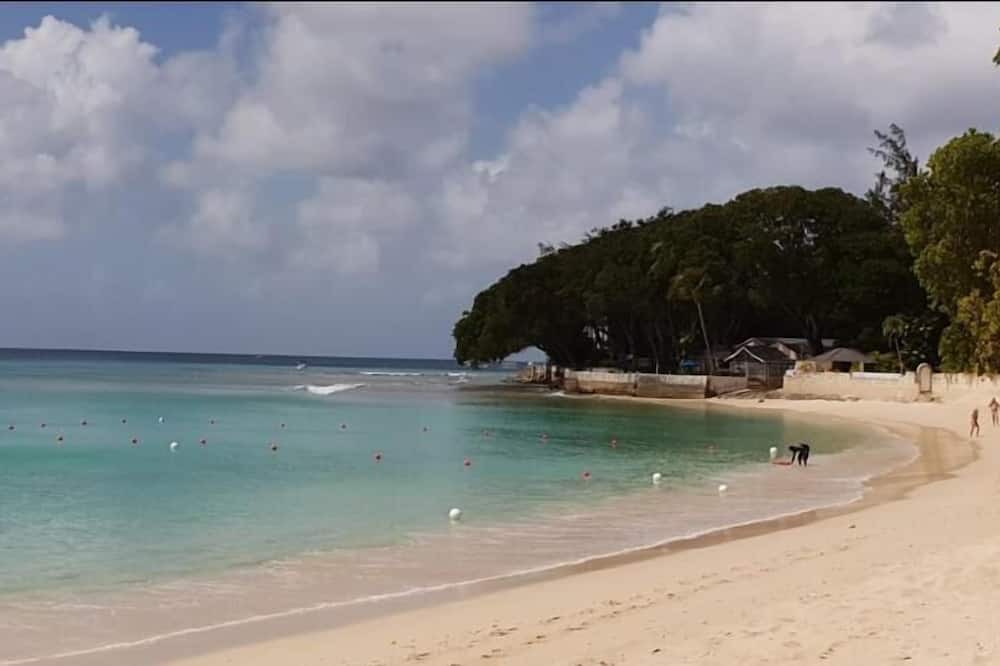 Photo of Outdoor in Sandy Lane