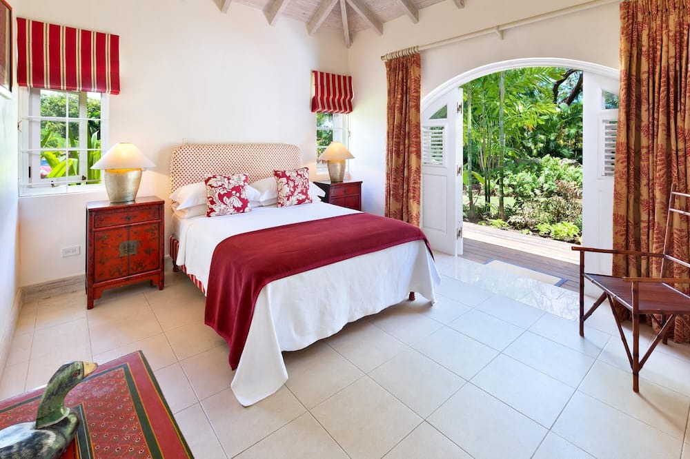 Photo of Others in Sandy Lane