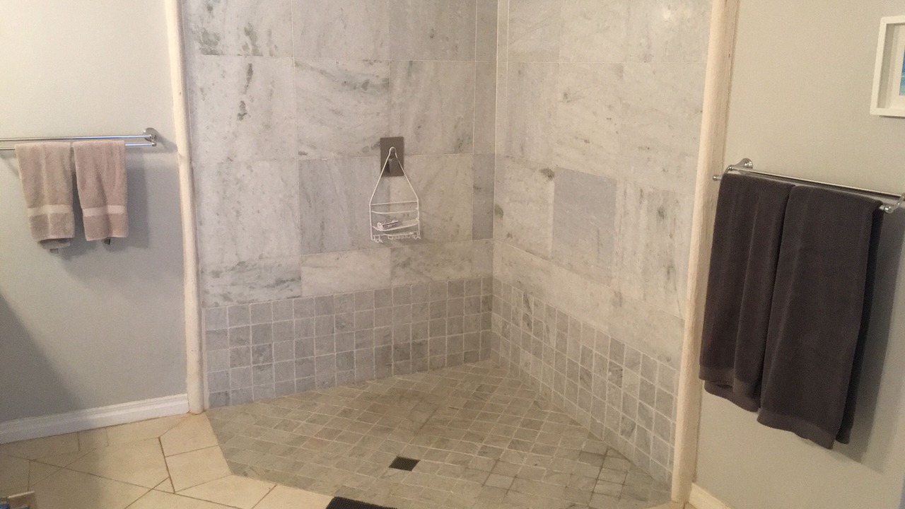 Photo of Bathroom in Porters