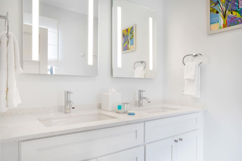 Photo of Bathroom in Durants