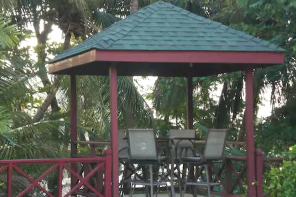Photo of Outdoor in Mullins