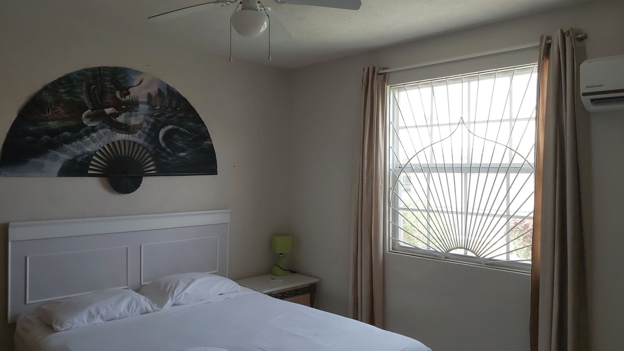 Photo of Bedroom in Enterprise