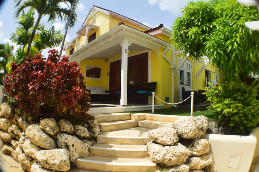 Photo of Others in Little Battaleys