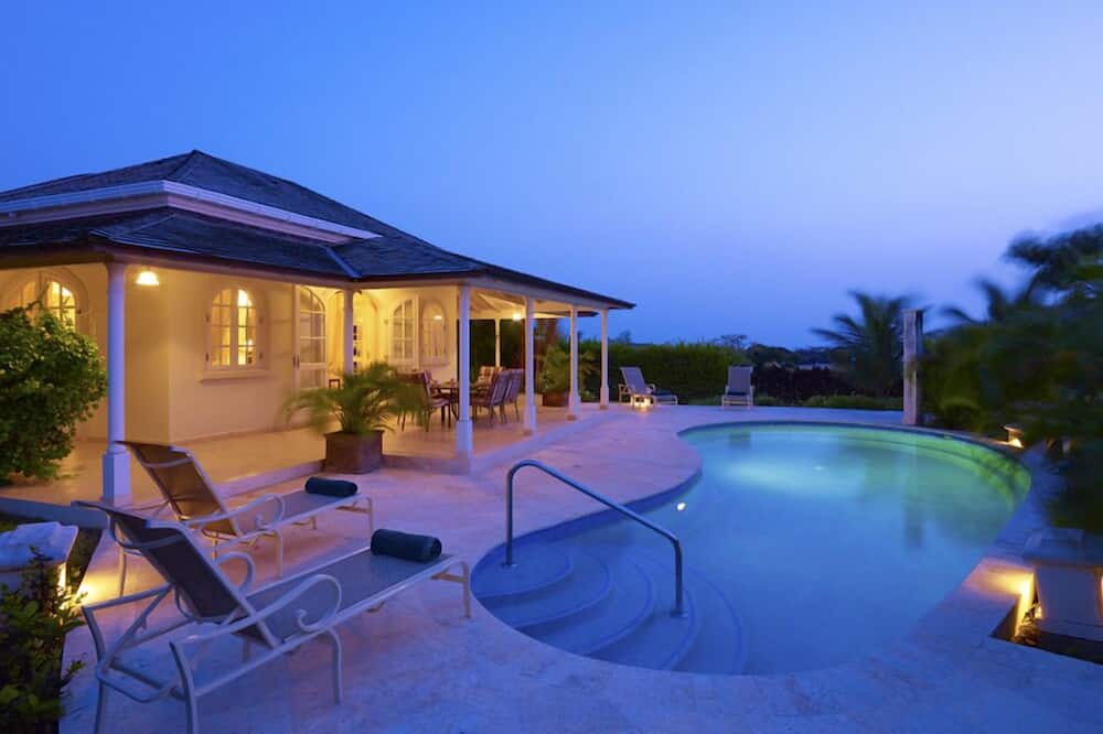 Photo of Outdoor in Westmoreland