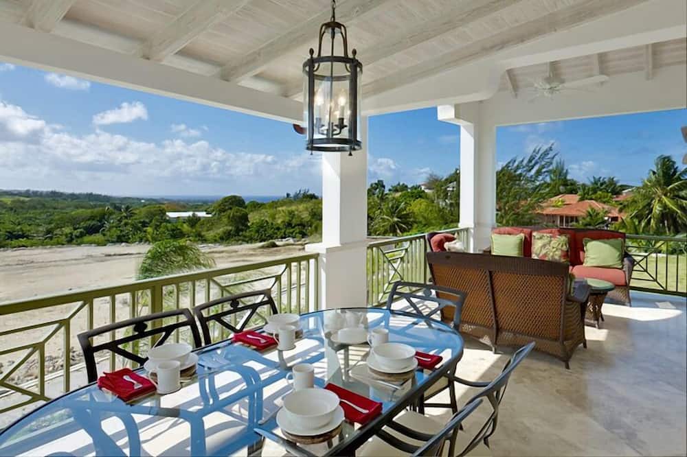 Photo of Patio Balcony in Westmoreland