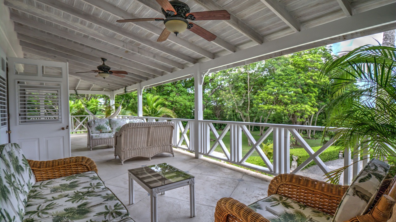 Photo of Patio Balcony in Ivy