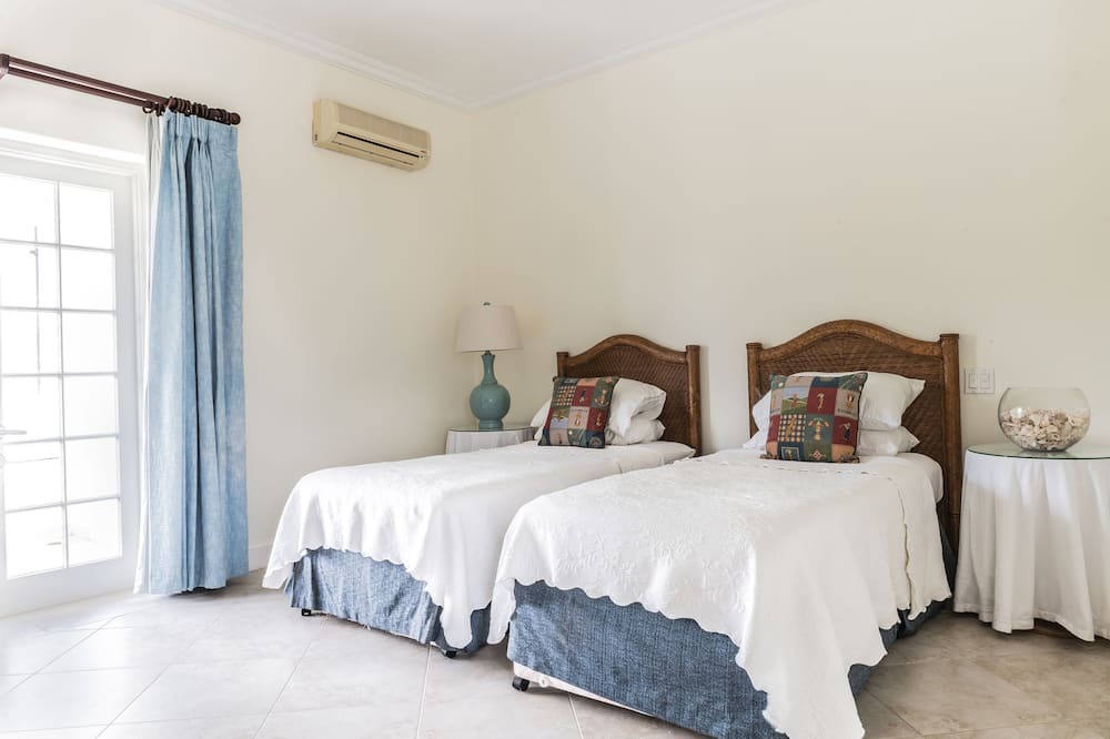 Photo of Bedroom in Deanes