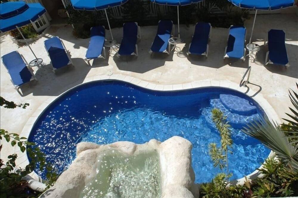 Photo of Outdoor in Merlin Bay