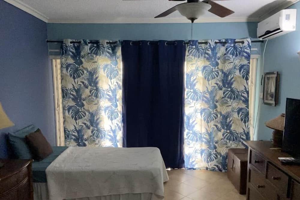 Photo of Bedroom in Blue Waters