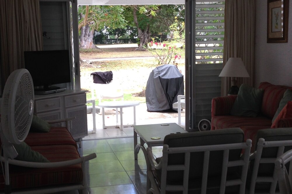 Photo of Livingroom in Rockley