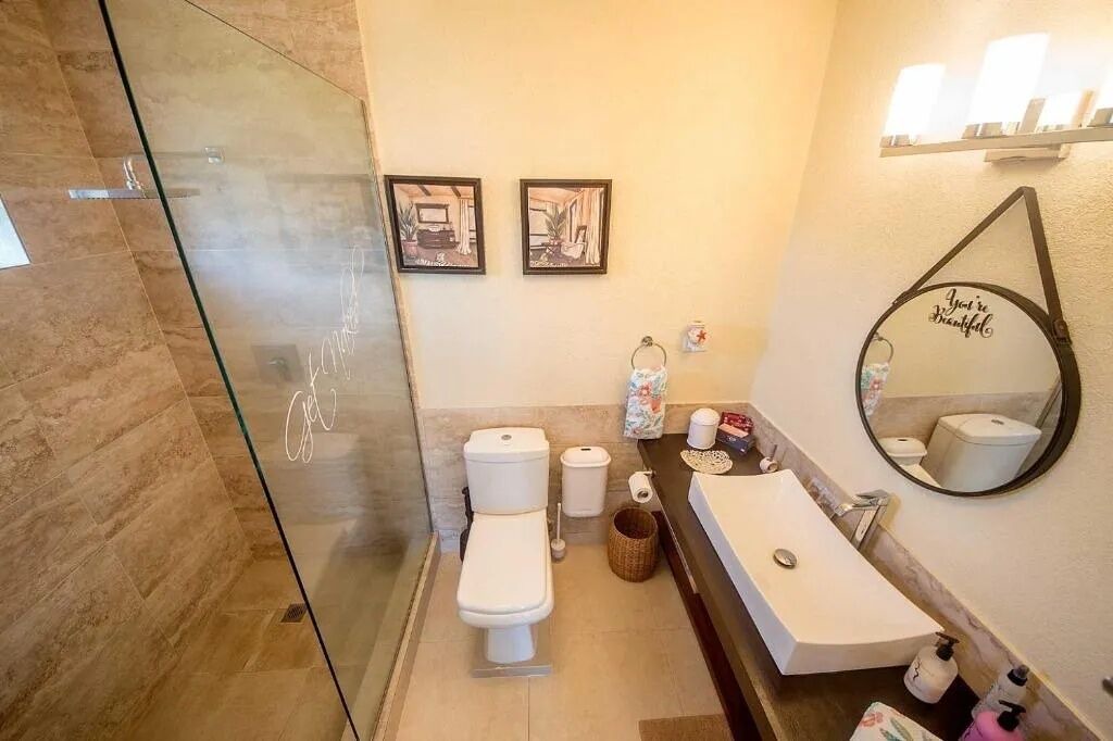 Photo of Bathroom in Inch Marlowe
