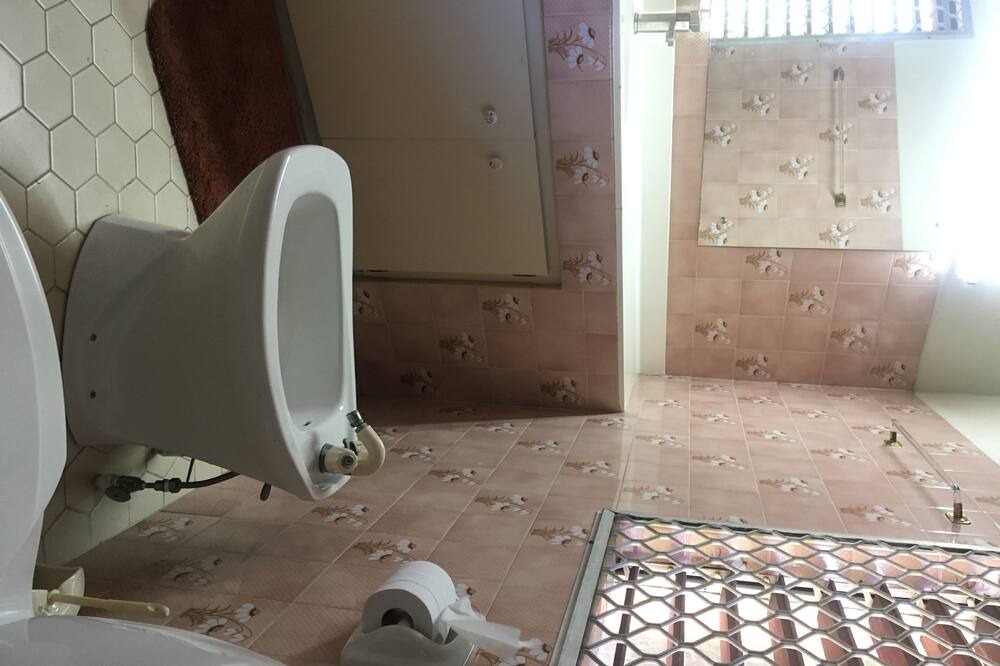 Photo of Bathroom in Folkestone