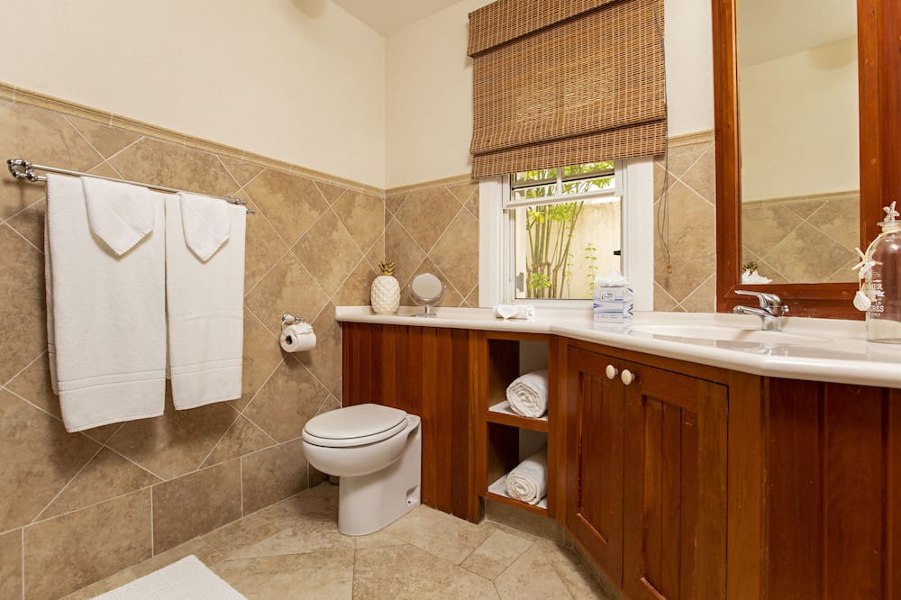 Photo of Bathroom in Gibbes