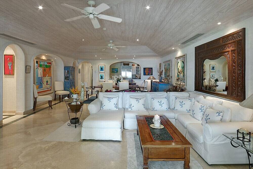 Photo of Livingroom in Old Trees Bay