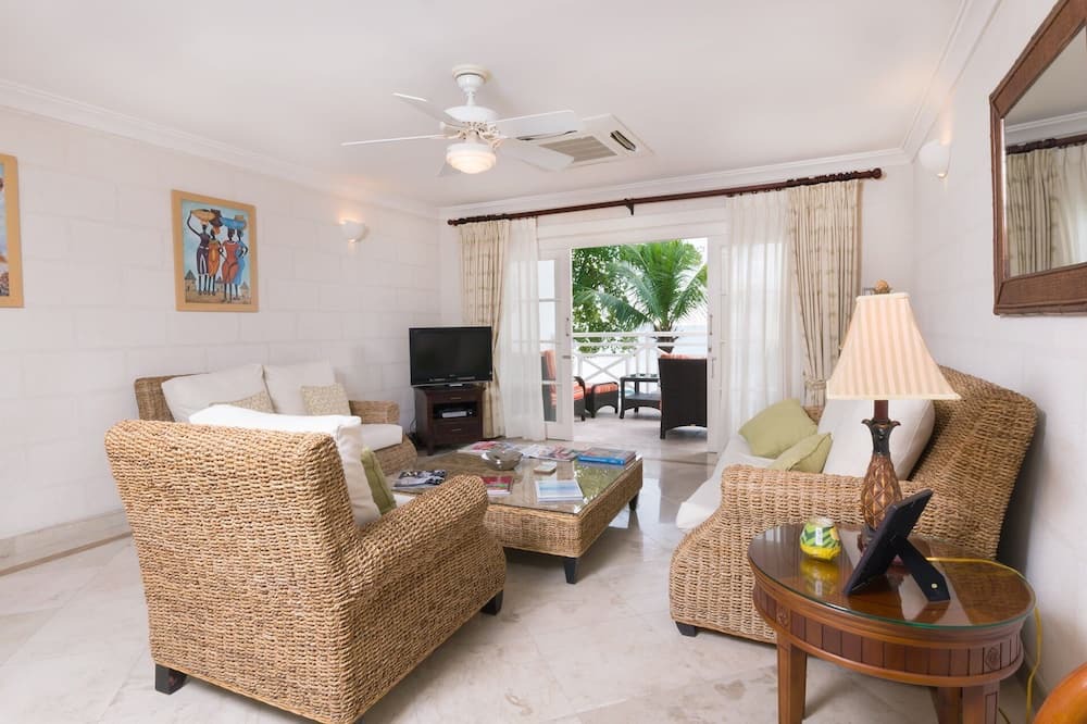 Photo of Livingroom in Old Trees Bay