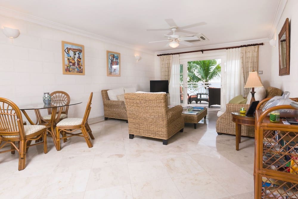 Photo of Livingroom in Old Trees Bay