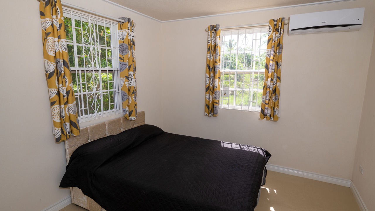 Photo of Bedroom in West Coast