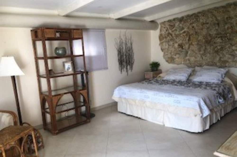 Photo of Bedroom in Gibbes