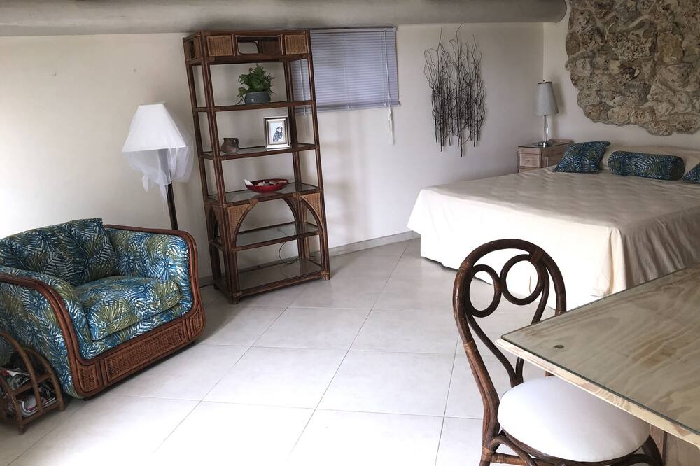 Photo of Bedroom in Gibbes