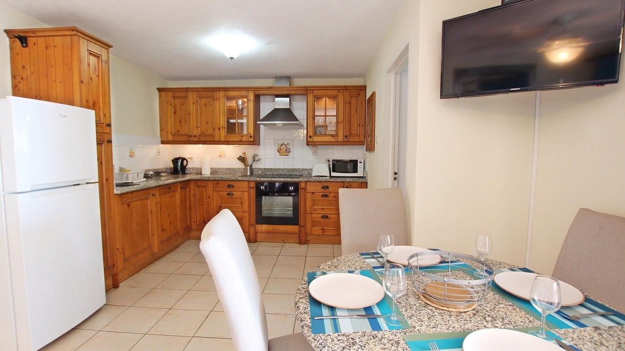 Photo of Kitchen in Green Garden