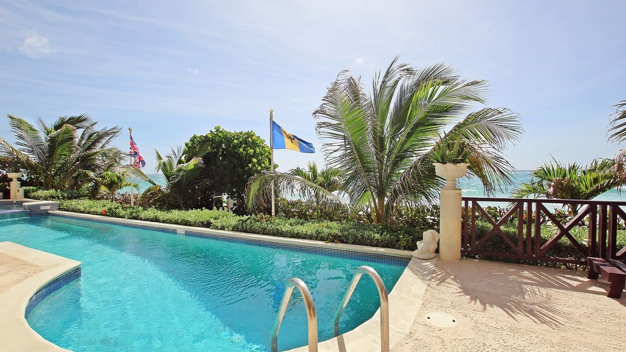 Photo of Outdoor in Green Garden