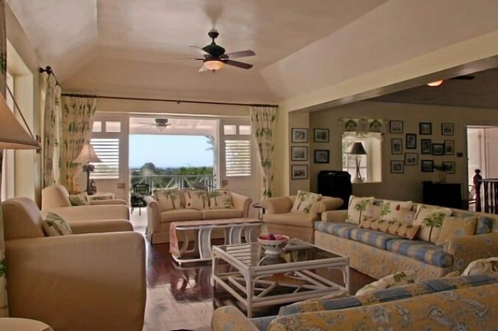 Photo of Livingroom in Bridgetown