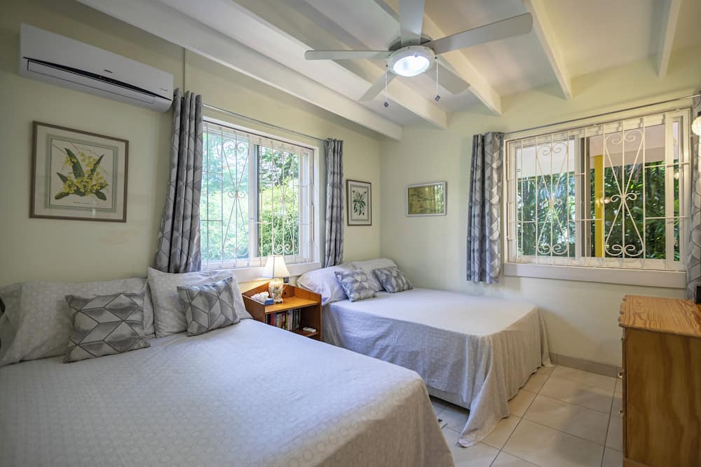Photo of Bedroom in Gibbes