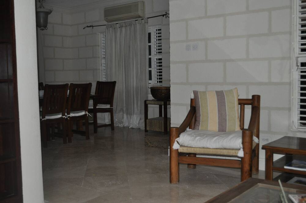 Photo of Livingroom in Ridge View