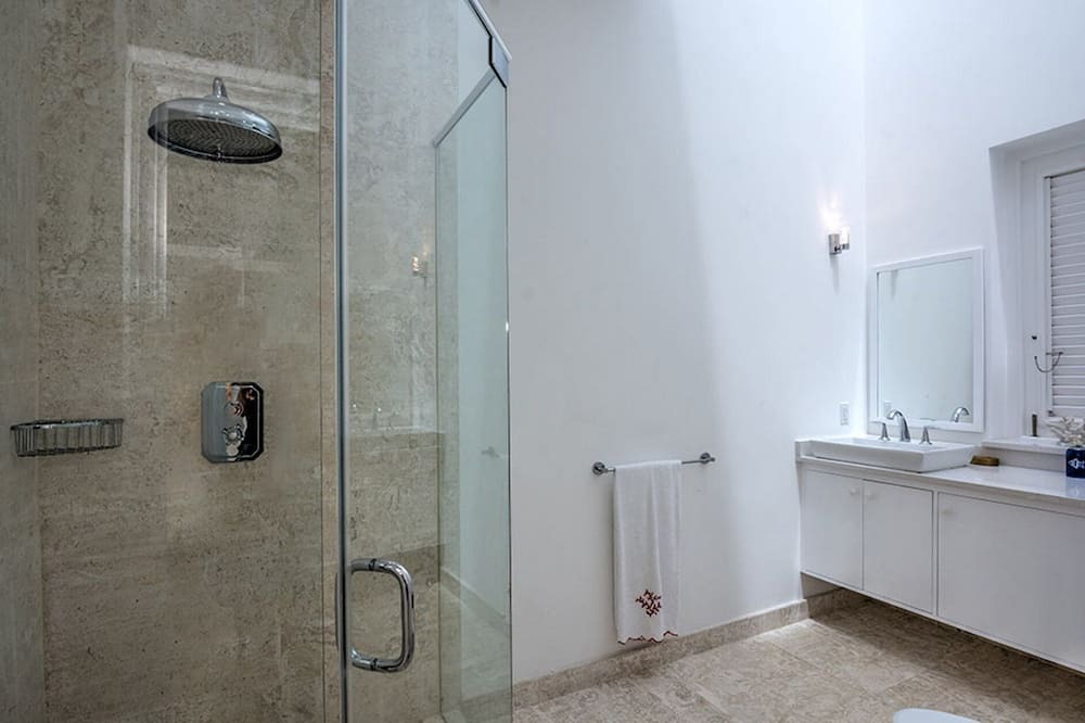 Photo of Bathroom in Deanes