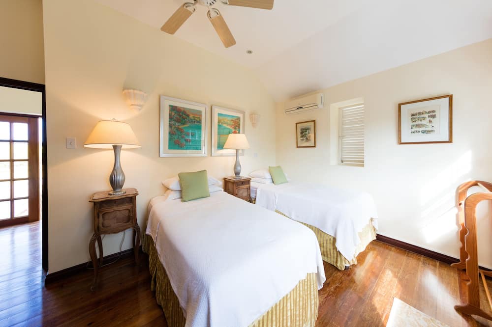 Photo of Bedroom in West Coast