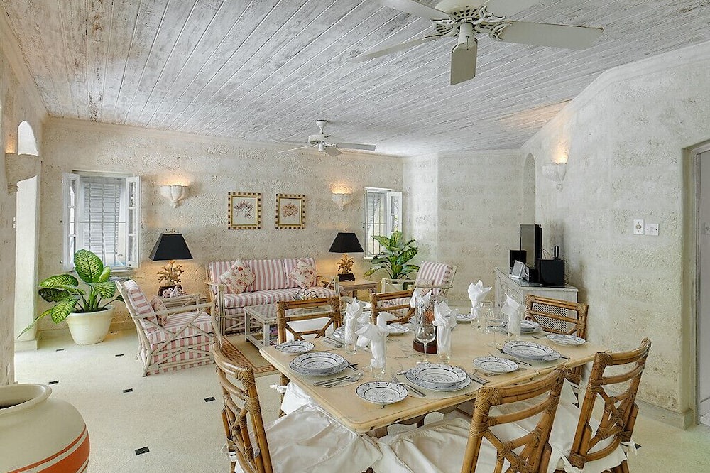 Photo of Kitchen in Gibbs Bay