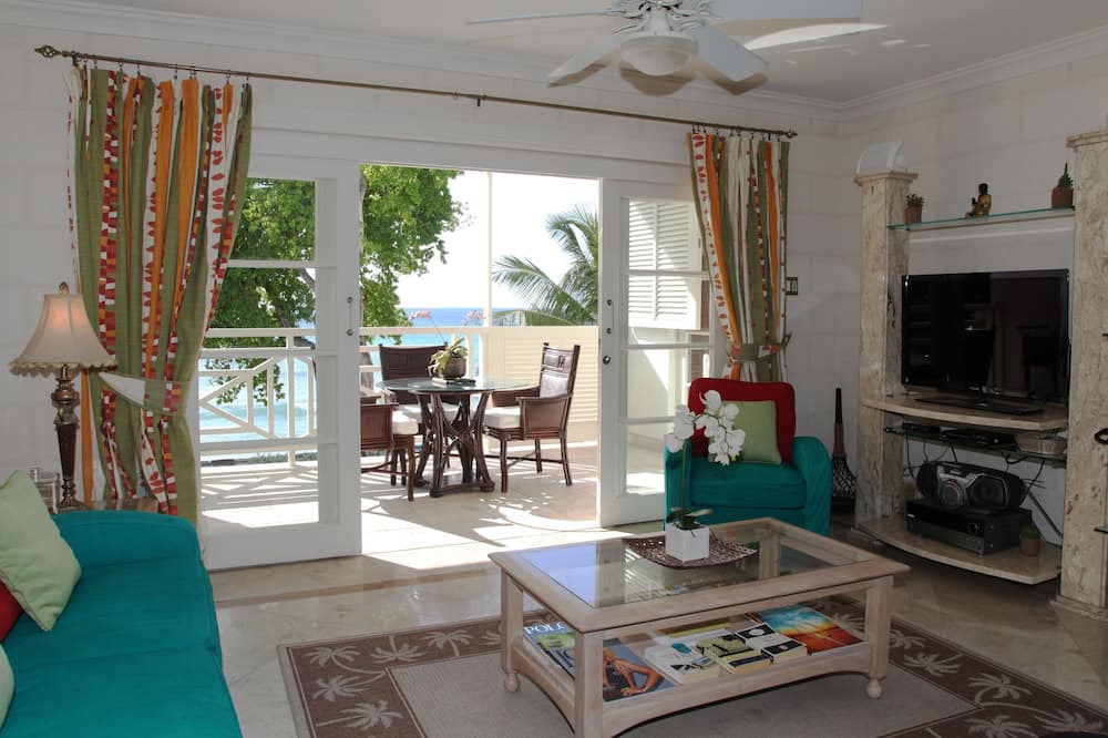 Photo of Livingroom in Old Trees Bay
