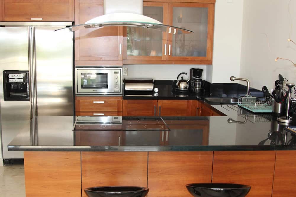 Photo of Kitchen in Old Trees Bay