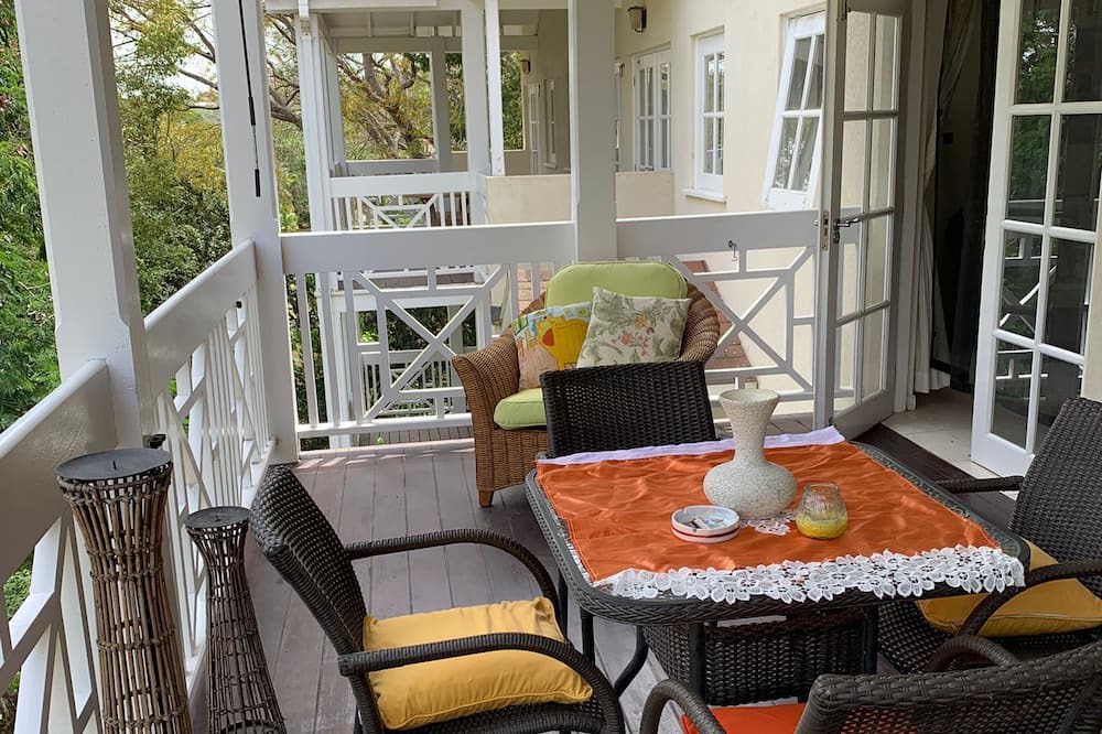 Photo of Patio Balcony in Blue Waters