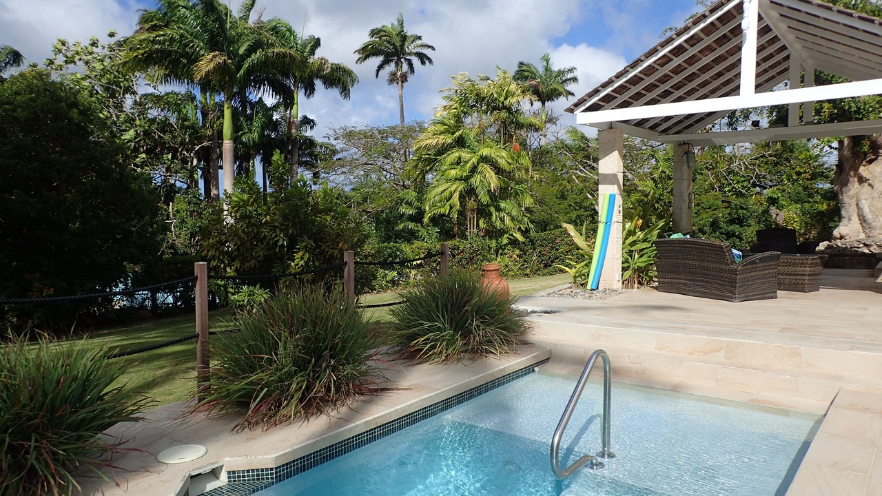Photo of Outdoor in Apes Hill