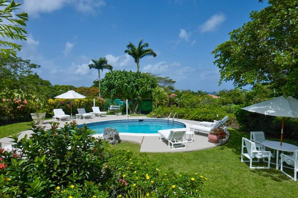 Photo of Outdoor in Sandy Lane