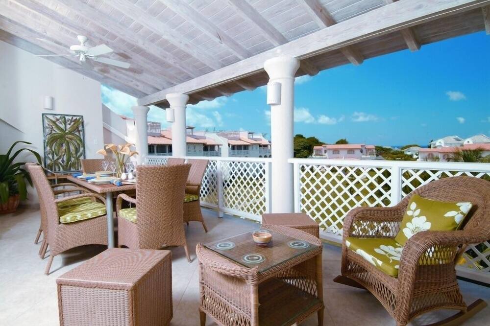 Photo of Patio Balcony in Folkestone