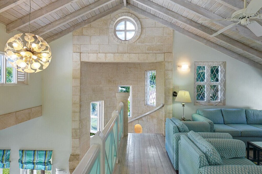 Photo of Livingroom in Gibbs Bay