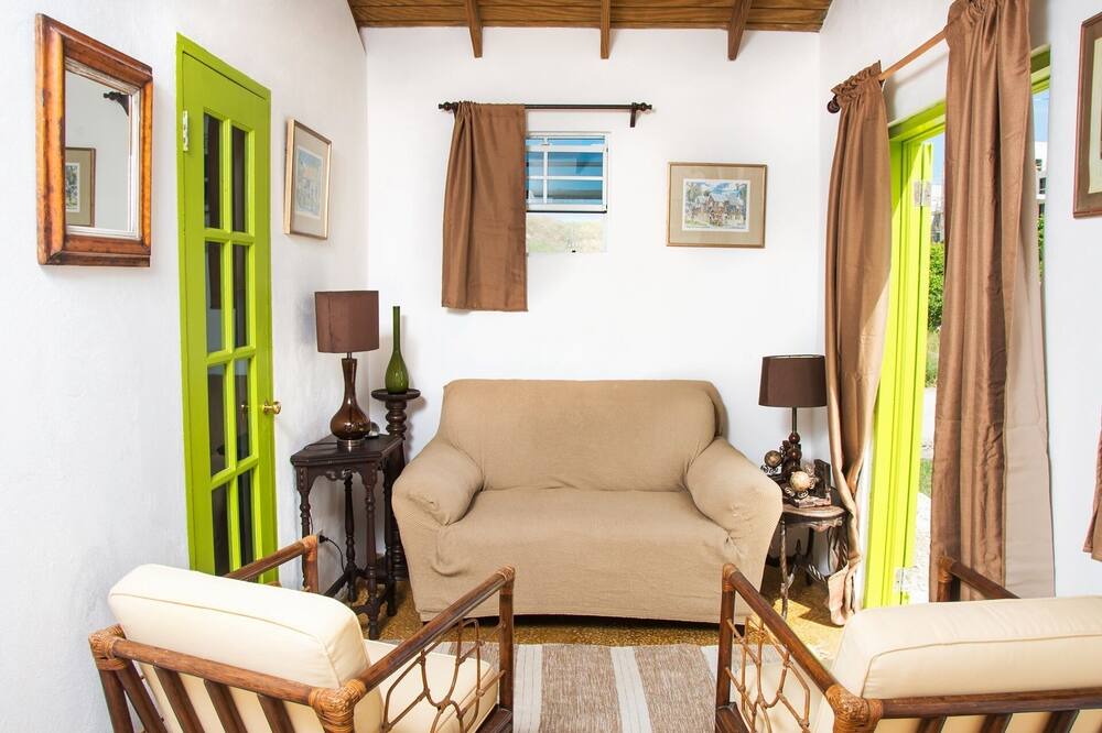 Photo of Livingroom in Diamond Valley