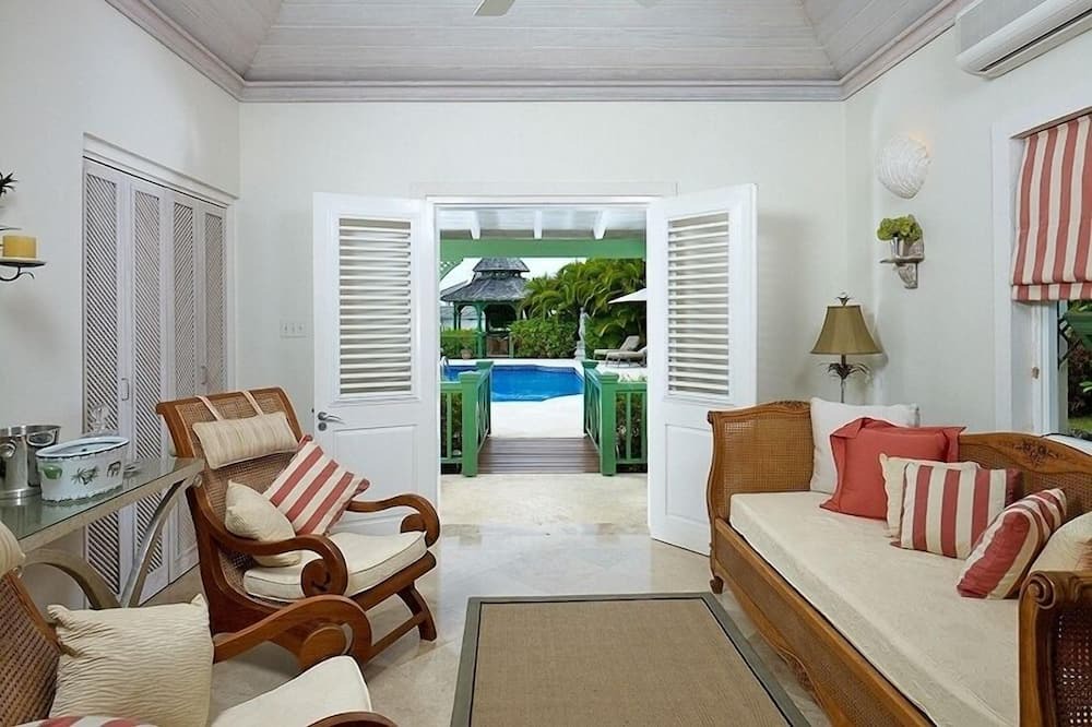 Photo of Livingroom in Saint Sylvans