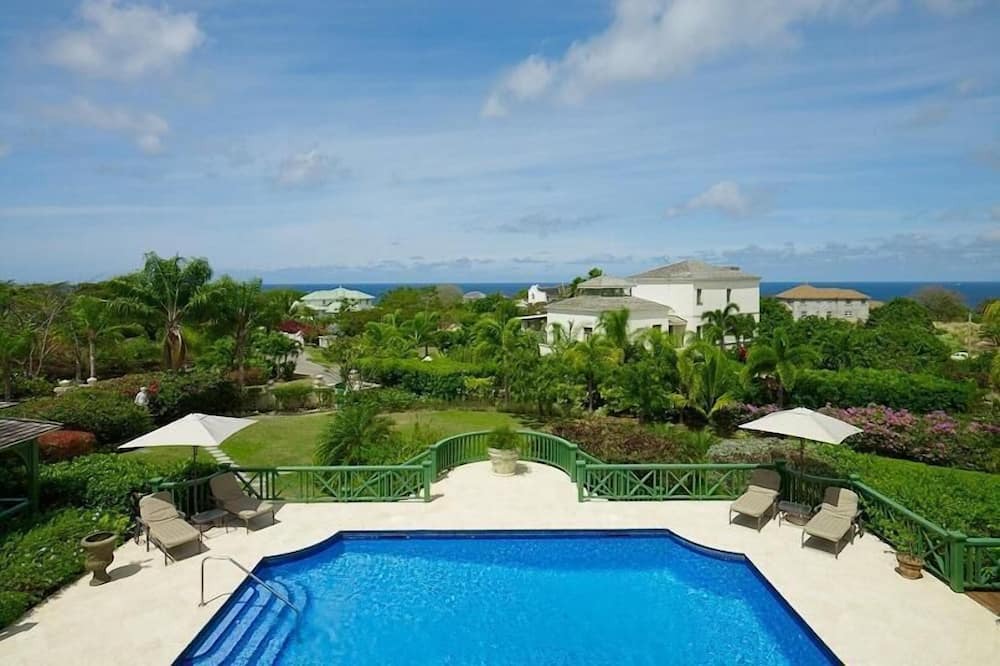 Photo of Outdoor in Saint Sylvans
