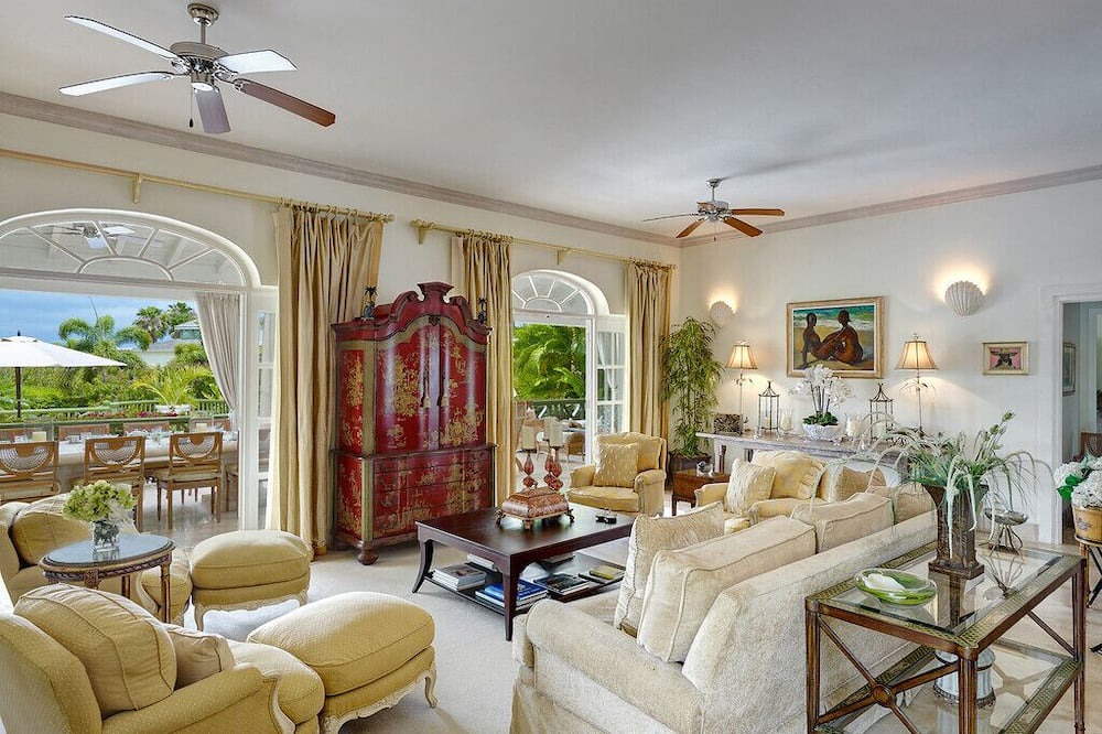 Photo of Livingroom in Saint Sylvans