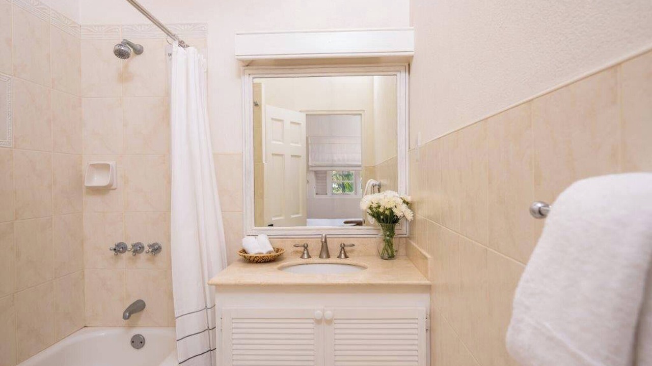 Photo of Bathroom in Mount Standfast