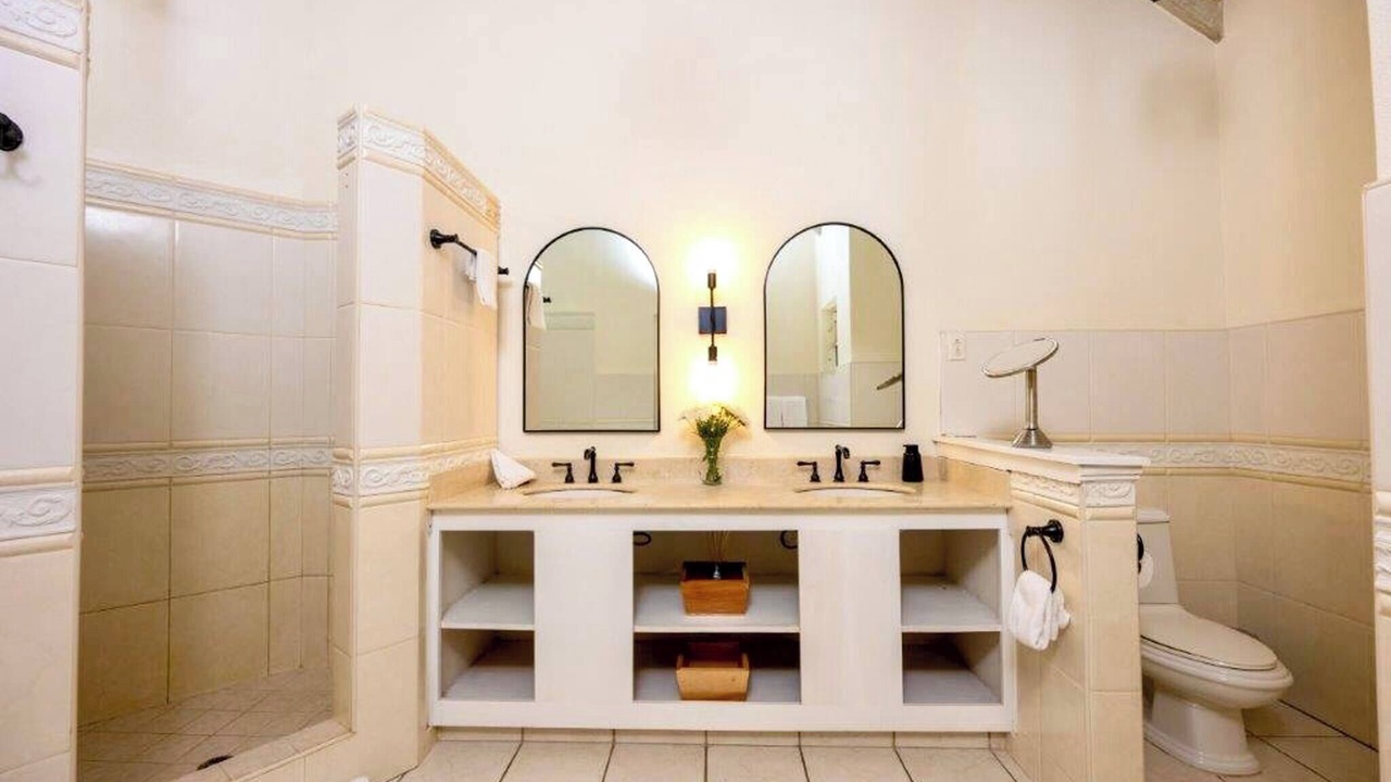 Photo of Bathroom in Mount Standfast