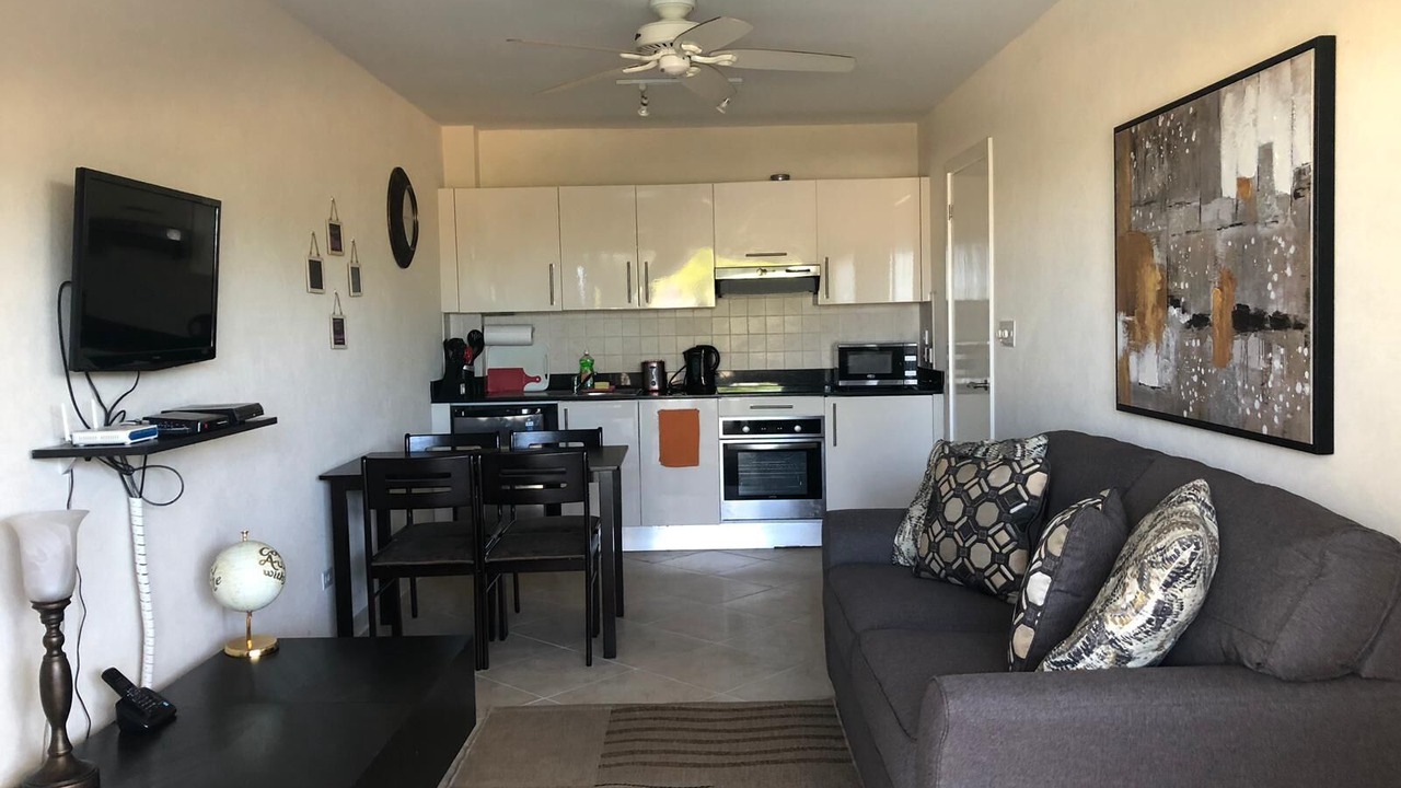 Photo of Livingroom in Weston